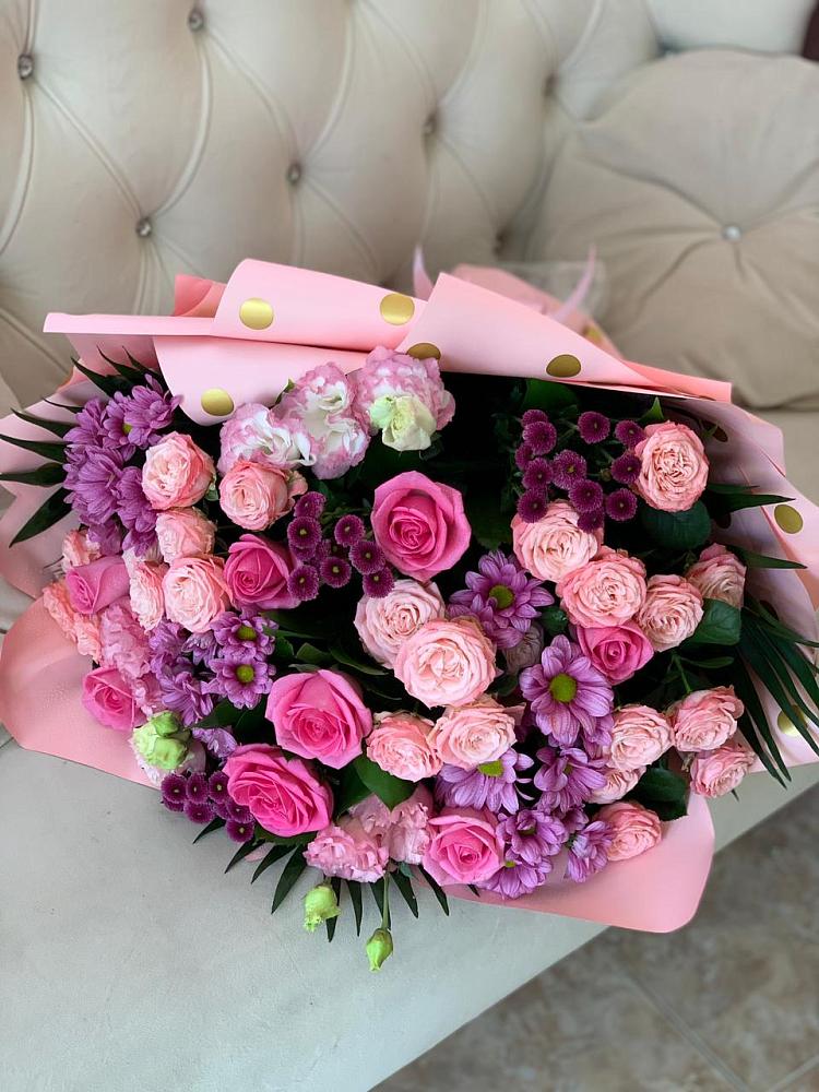 Букет цветов из: Хризантемы, Розы и Лизиантусы в Кыштовке