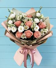 Букет цветов из:  Розы, Альстромерии и Лизиантусы в Кыштовке