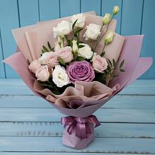 Букет цветов из:  Розы и Лизиантусы в Кыштовке