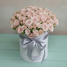 Цветочная композиция из Розы в шляпной коробке в Кыштовке