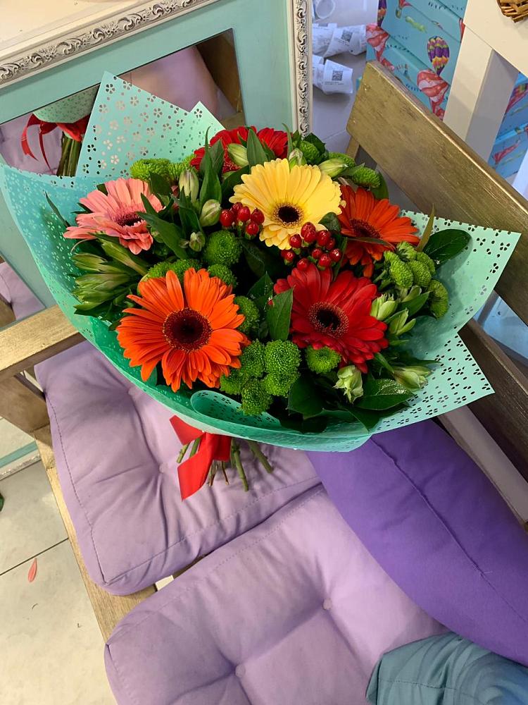 Букет цветов из: Герберы, Хризантемы и Альстромерии в Кыштовке