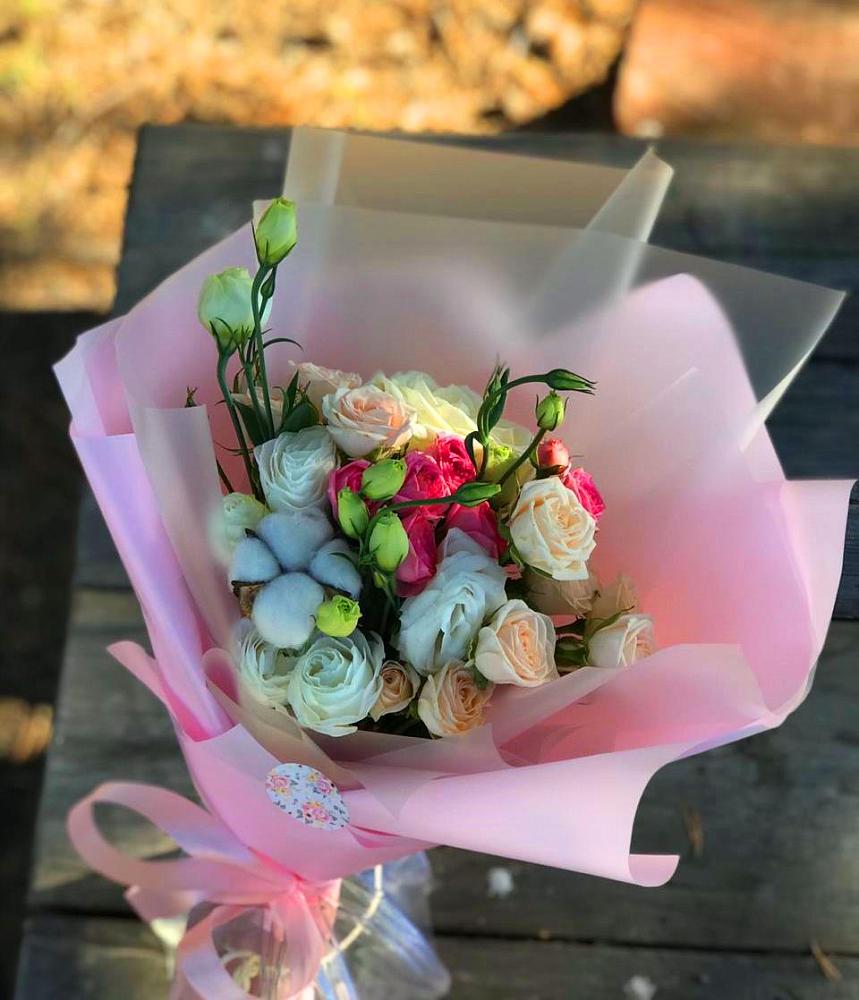 Букет цветов из: Розы и Лизиантусы в Кыштовке