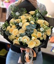 Букет цветов из:  Розы и Лизиантусы в Кыштовке
