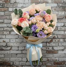 Букет цветов из:  Розы, Лизиантусы и Гвоздики #REPLACE_PRED# Кыштовке